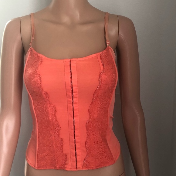 Guess by Marciano Tops - Marciano coral corset!👄